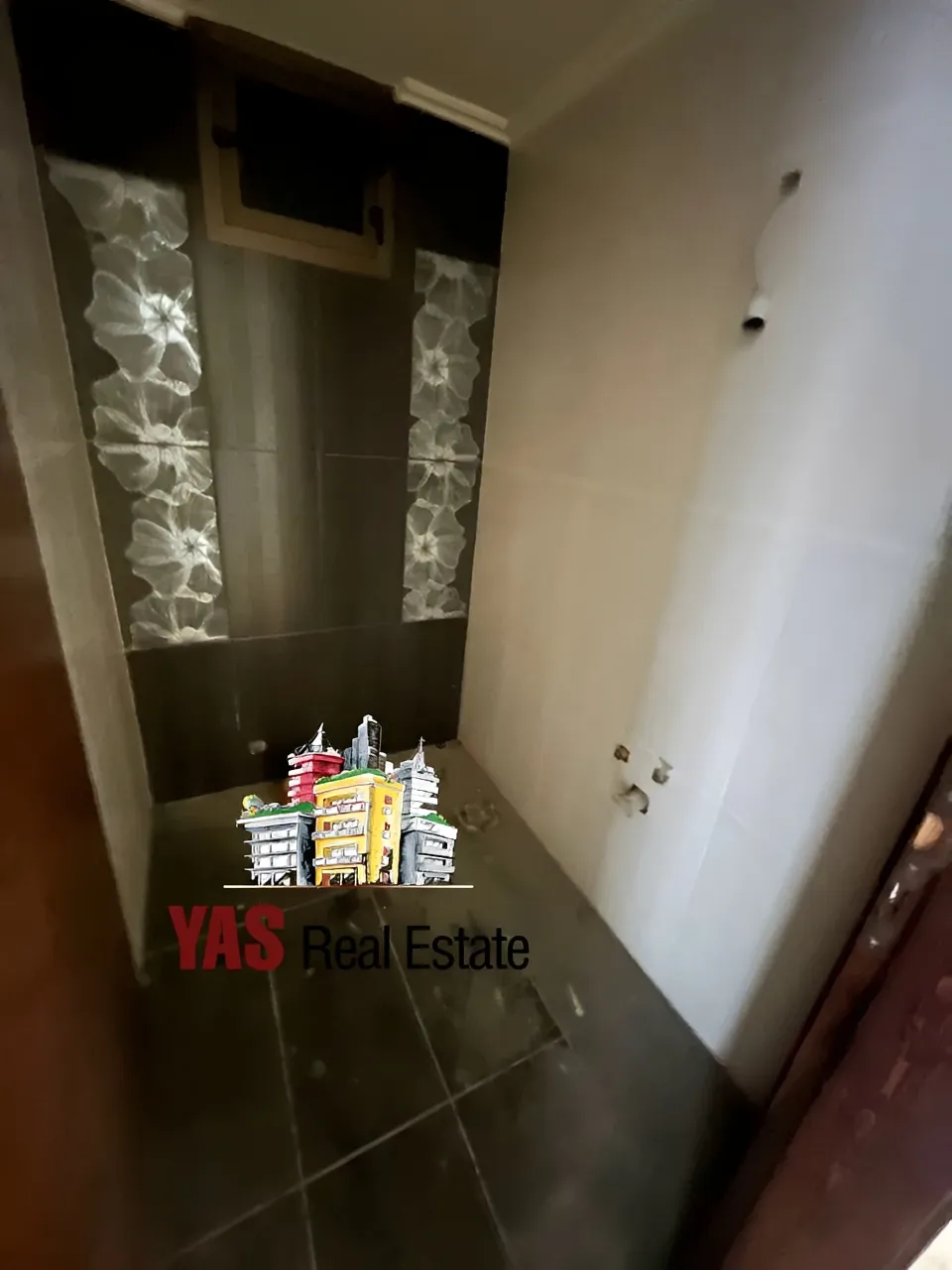 Apartment for Sale in Naqqach - 3 bed, 4 bath