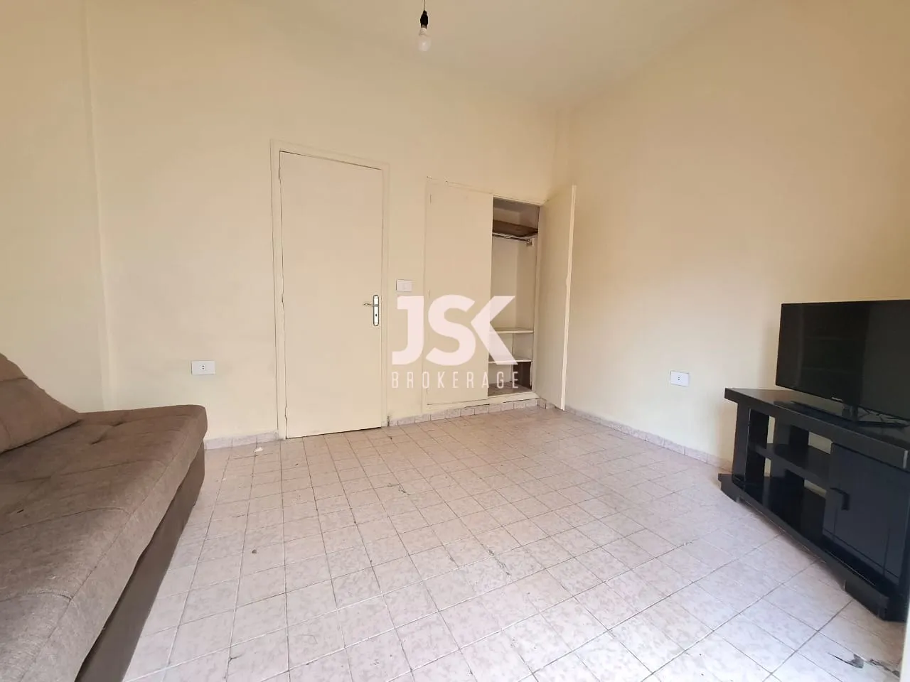 Studio for sale in Kfar Hbab