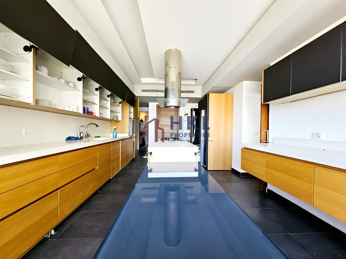 Apartment for Rent in Achrafieh, Beirut, Lebanon - 3 bed, 4 bath