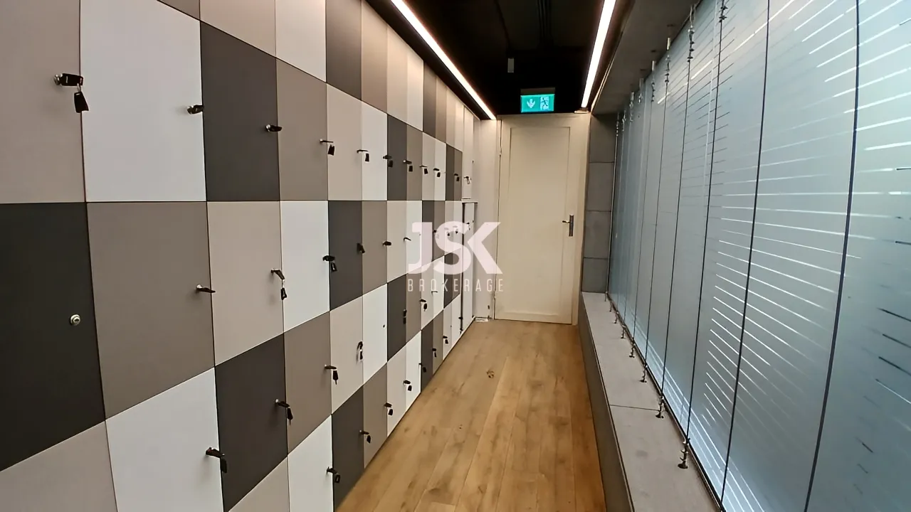 Office for Sale in Sin El Fil
