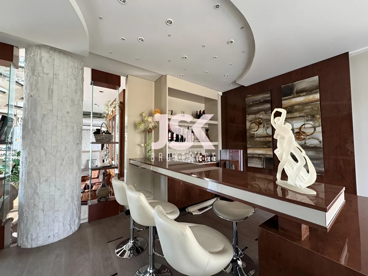 Commercial property for Sale in Mkalles, Lebanon