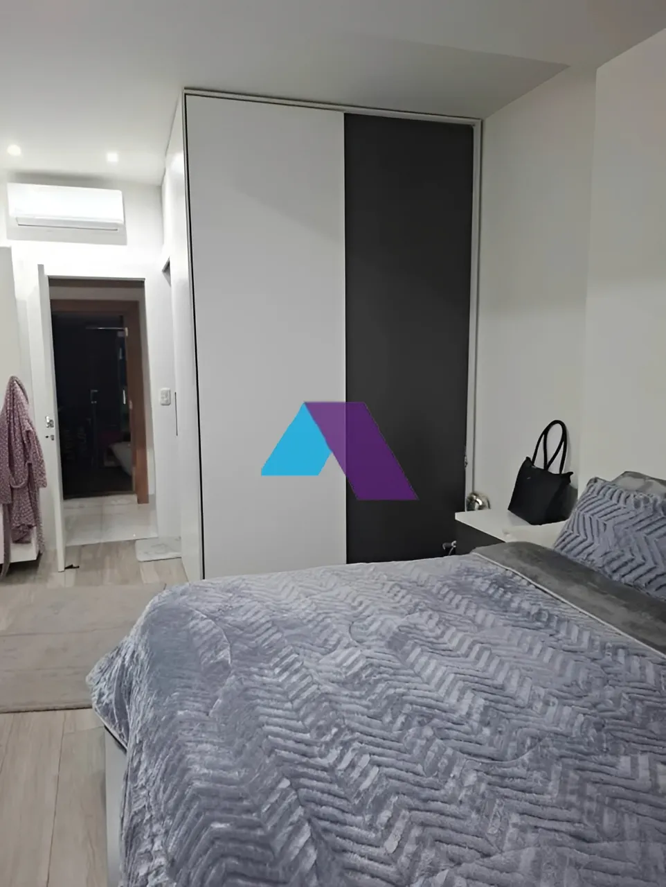 Apartment for Sale in Ain El Remmaneh - 2 bed, 2 bath