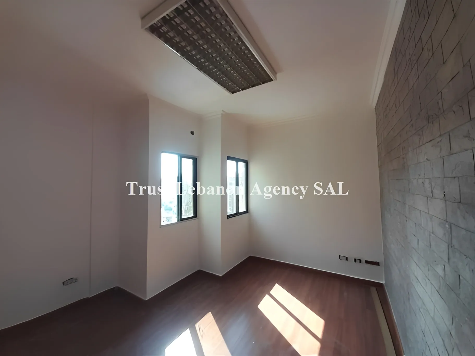Office for rent in Metn, Bawchriye