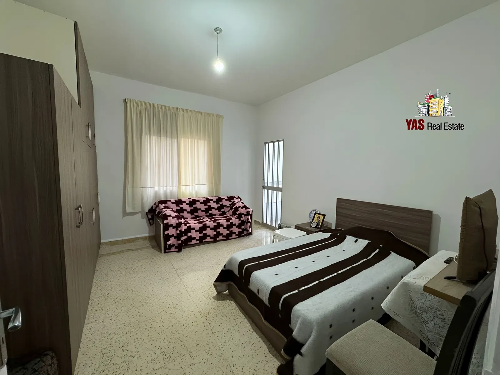 Apartment for Sale in Ballouneh