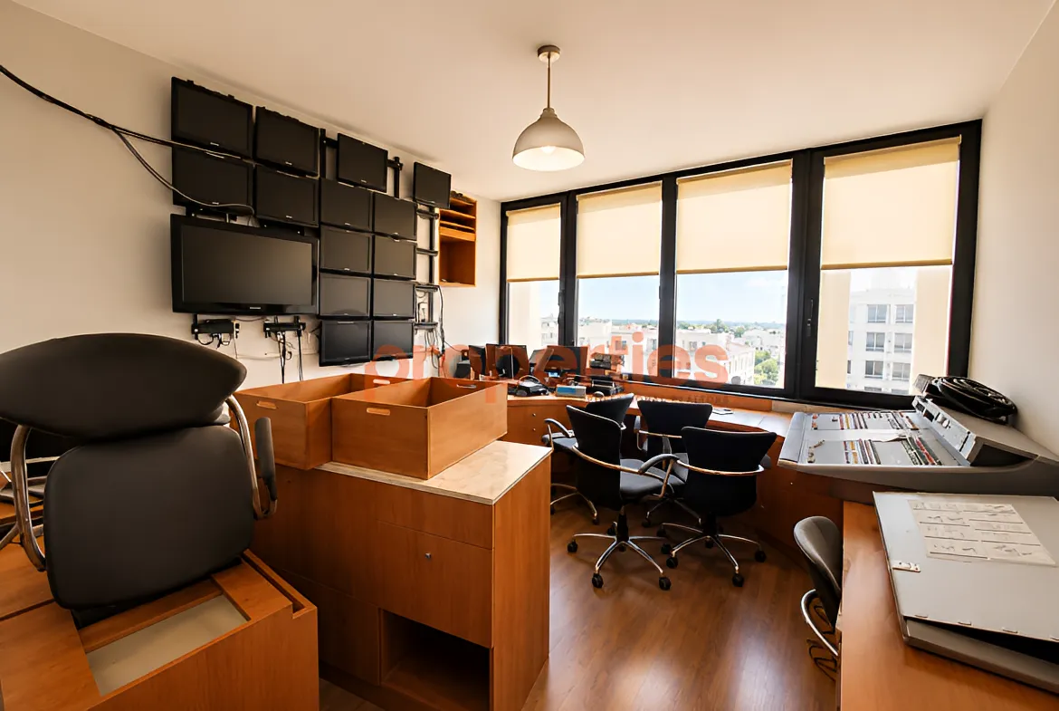 Office for Sale in Jal El Dib