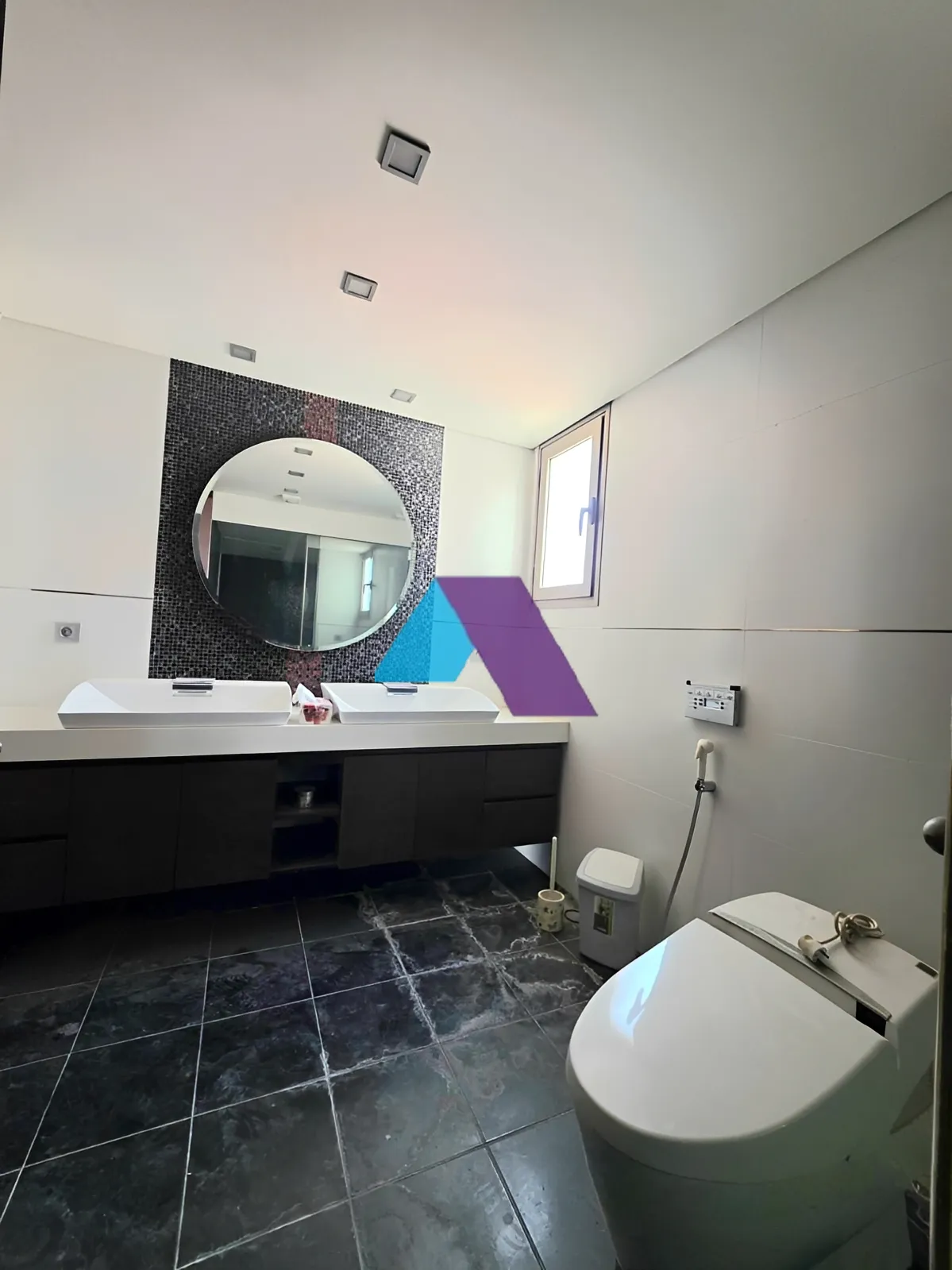 Apartment for Sale in Saifi Village