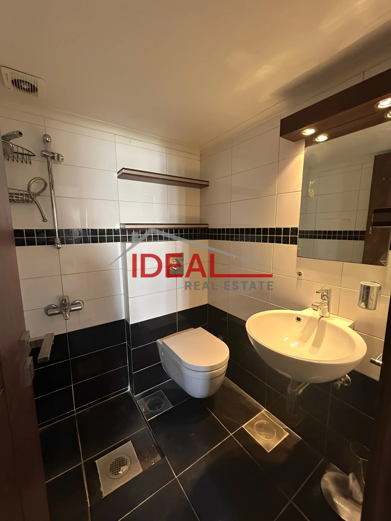 Apartment for sale in Ballouneh, Lebanon