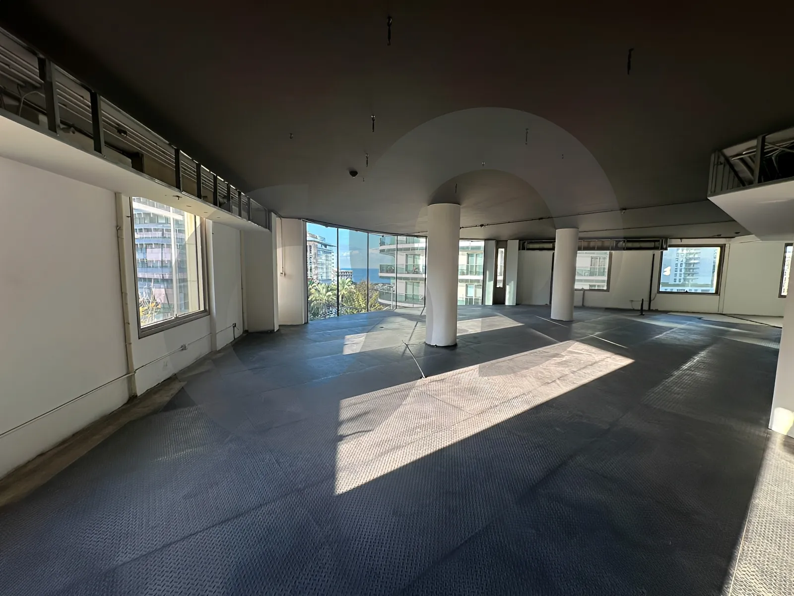 Building for Rent in Downtown