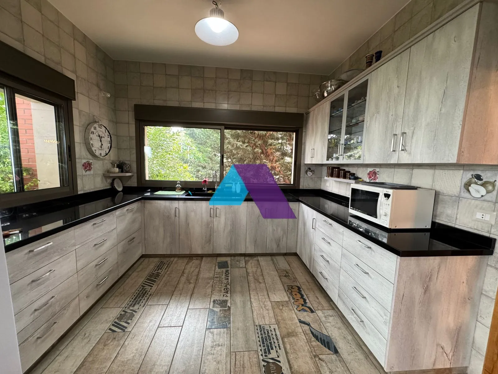 Villa for Sale in Breij