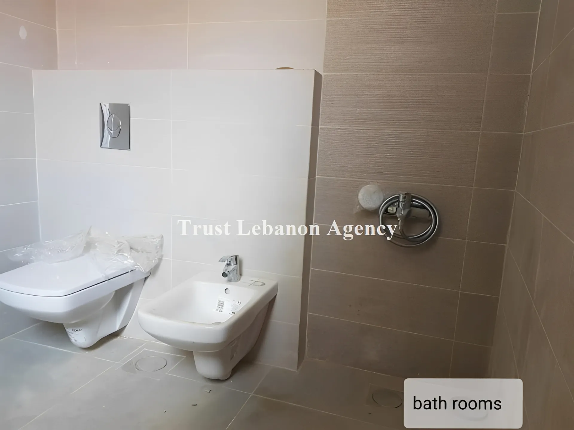 Apartment for Sale in Achrafieh, Gemayzeh - 3 bed, 4 bath
