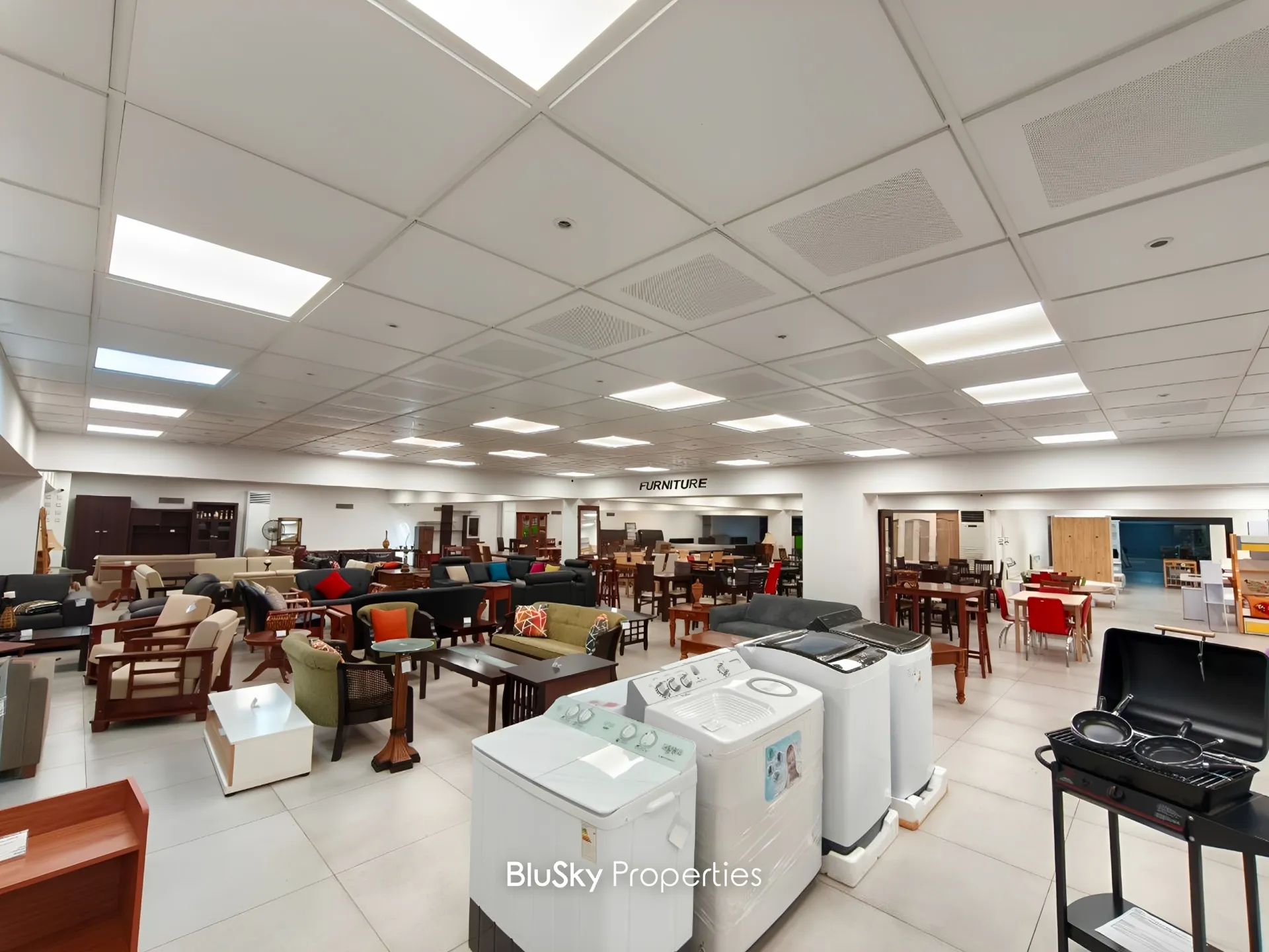 Showroom for rent in Dora, lebanon