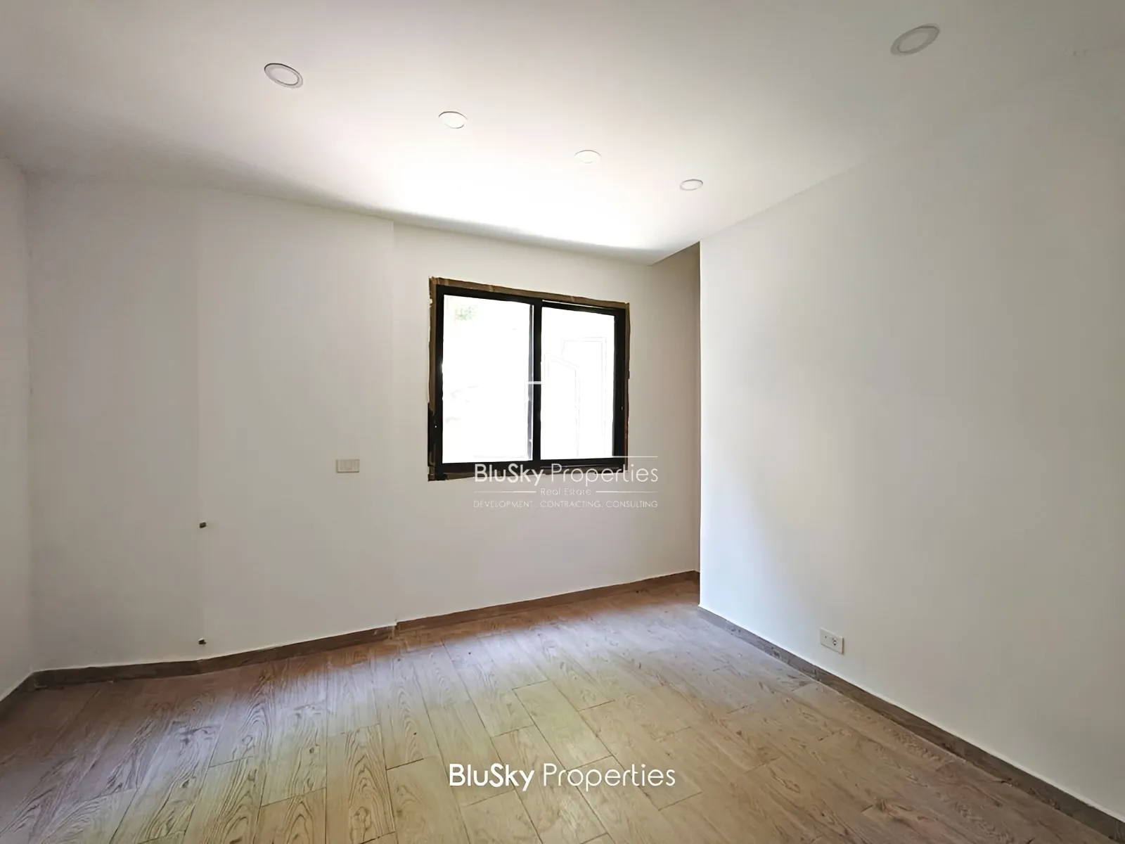 Apartment for Sale in Jouret El Ballout