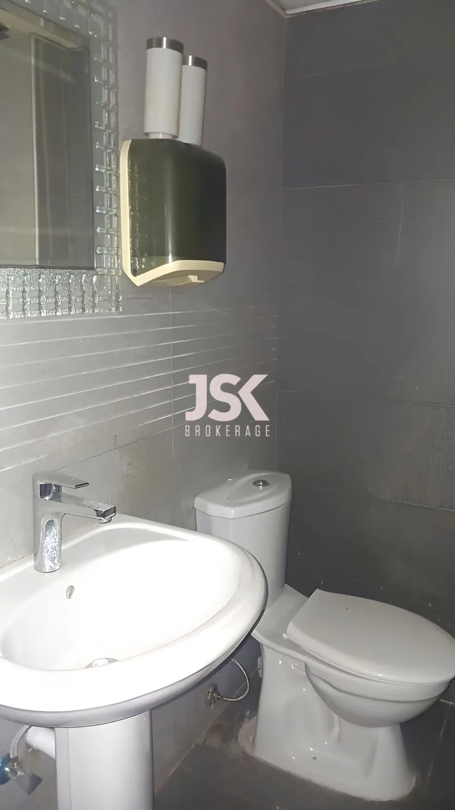 Office for Rent in Zalqa