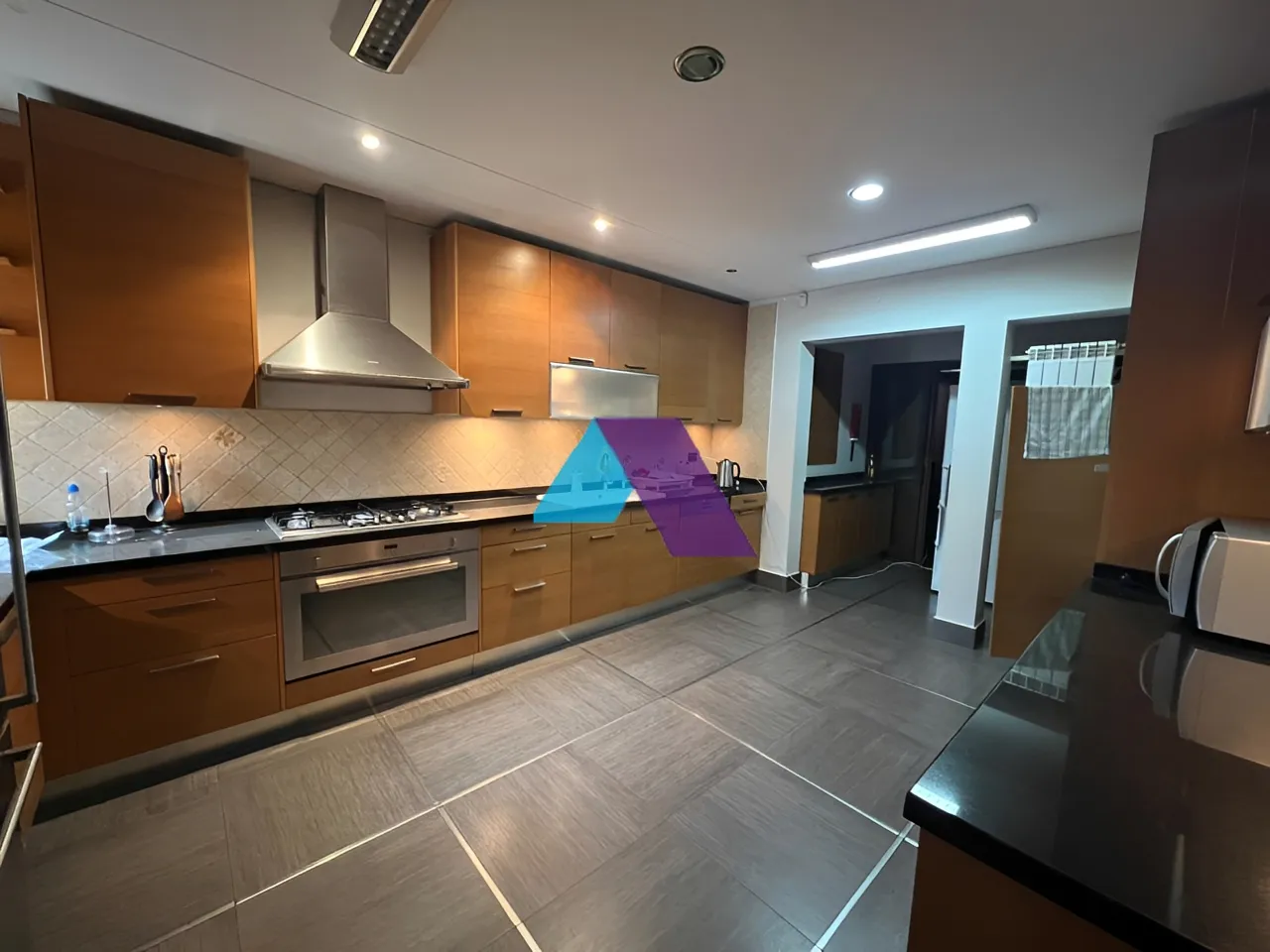 Apartment for Sale in Haret Sakher