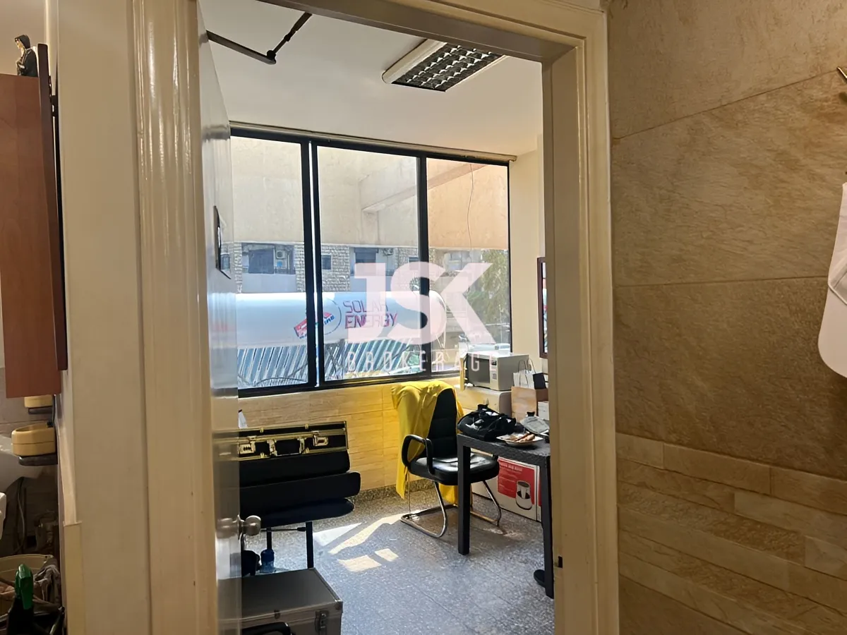 Shop for sale in Ain el remmeneh