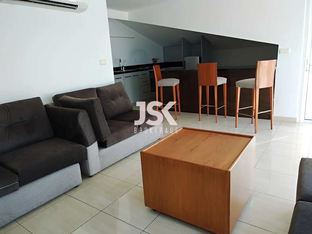 Apartment for Sale in Haret Sakher