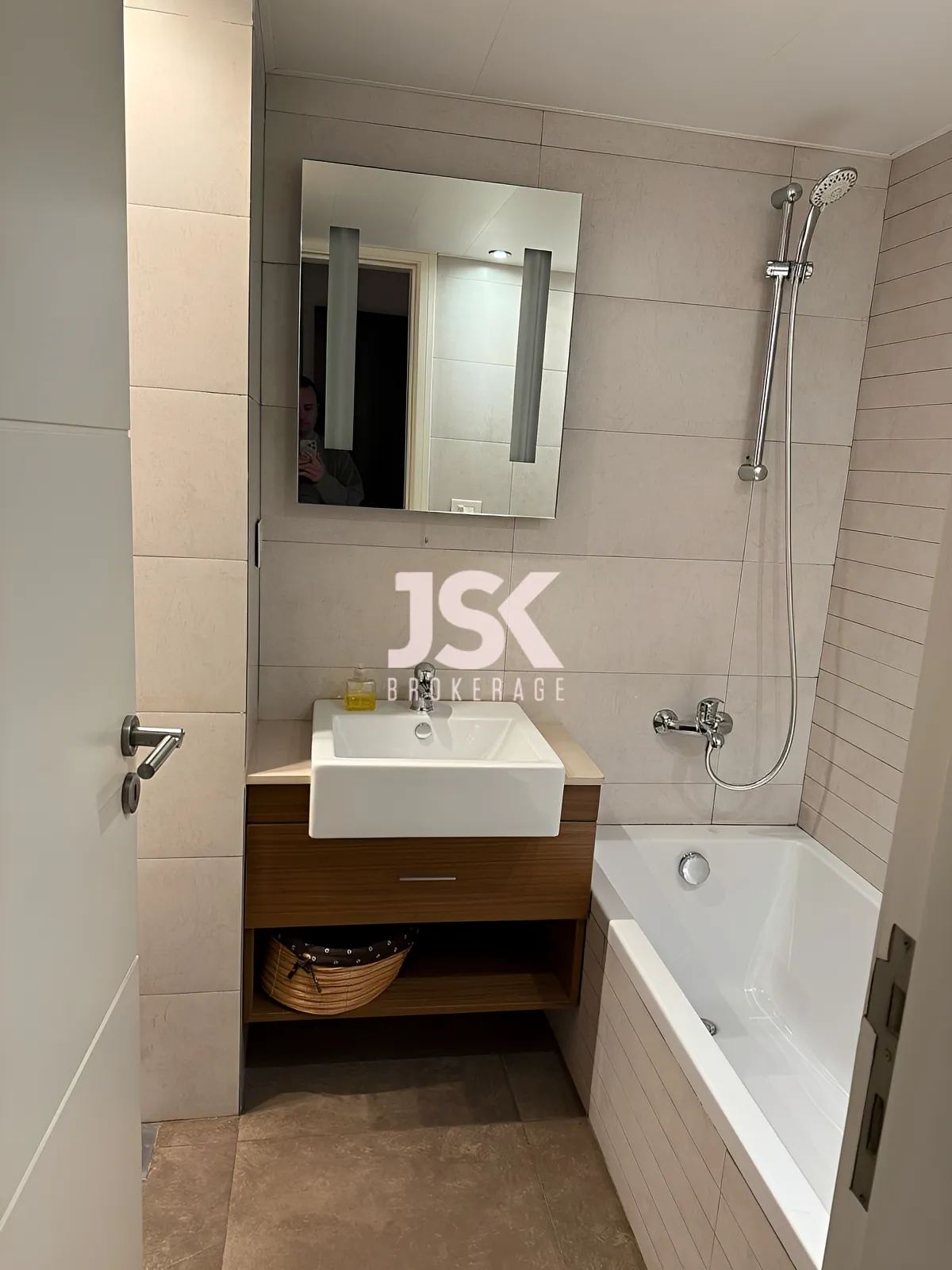 Apartment for Rent in Achrafieh