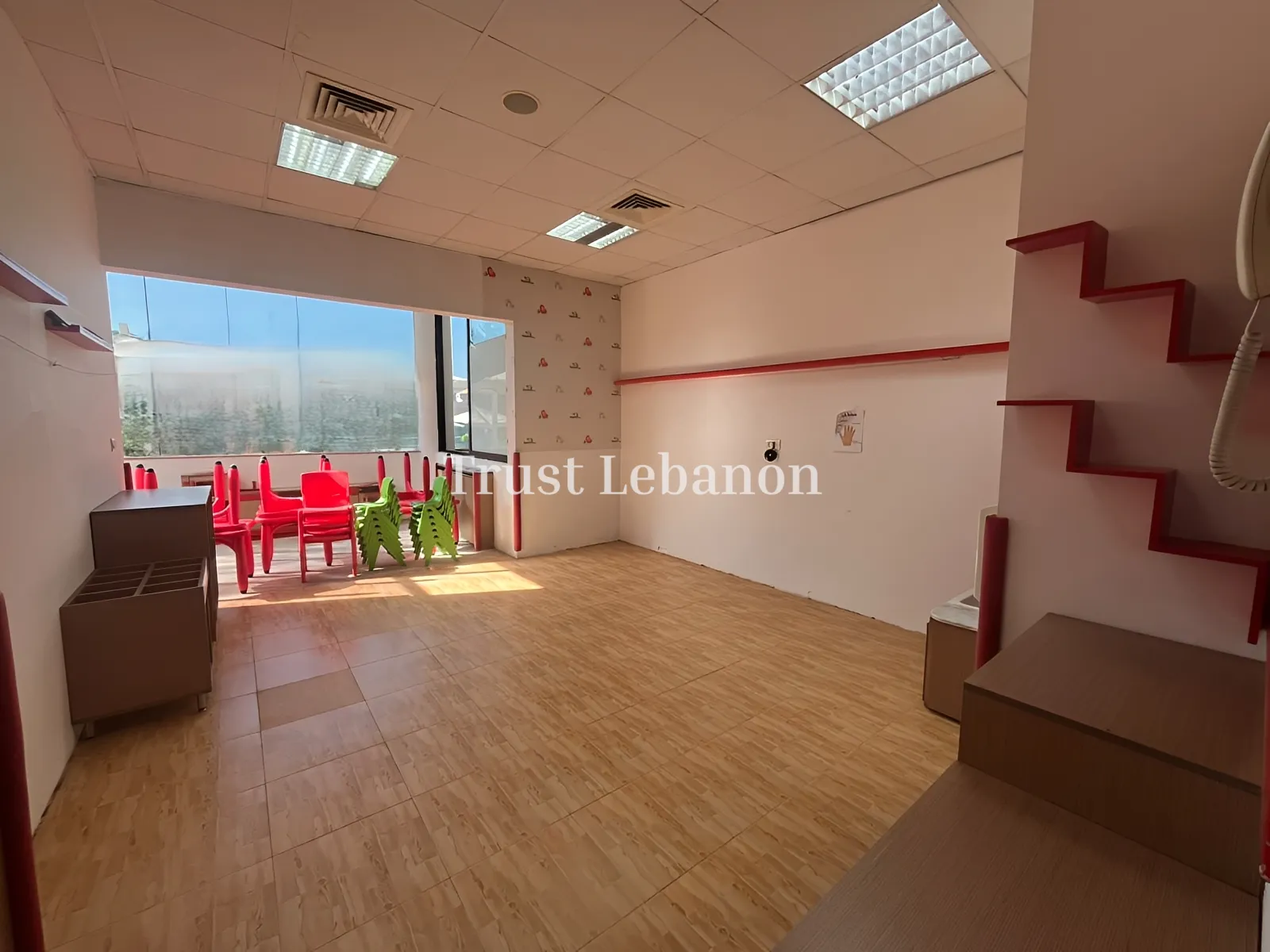Office for rent in Zikrit