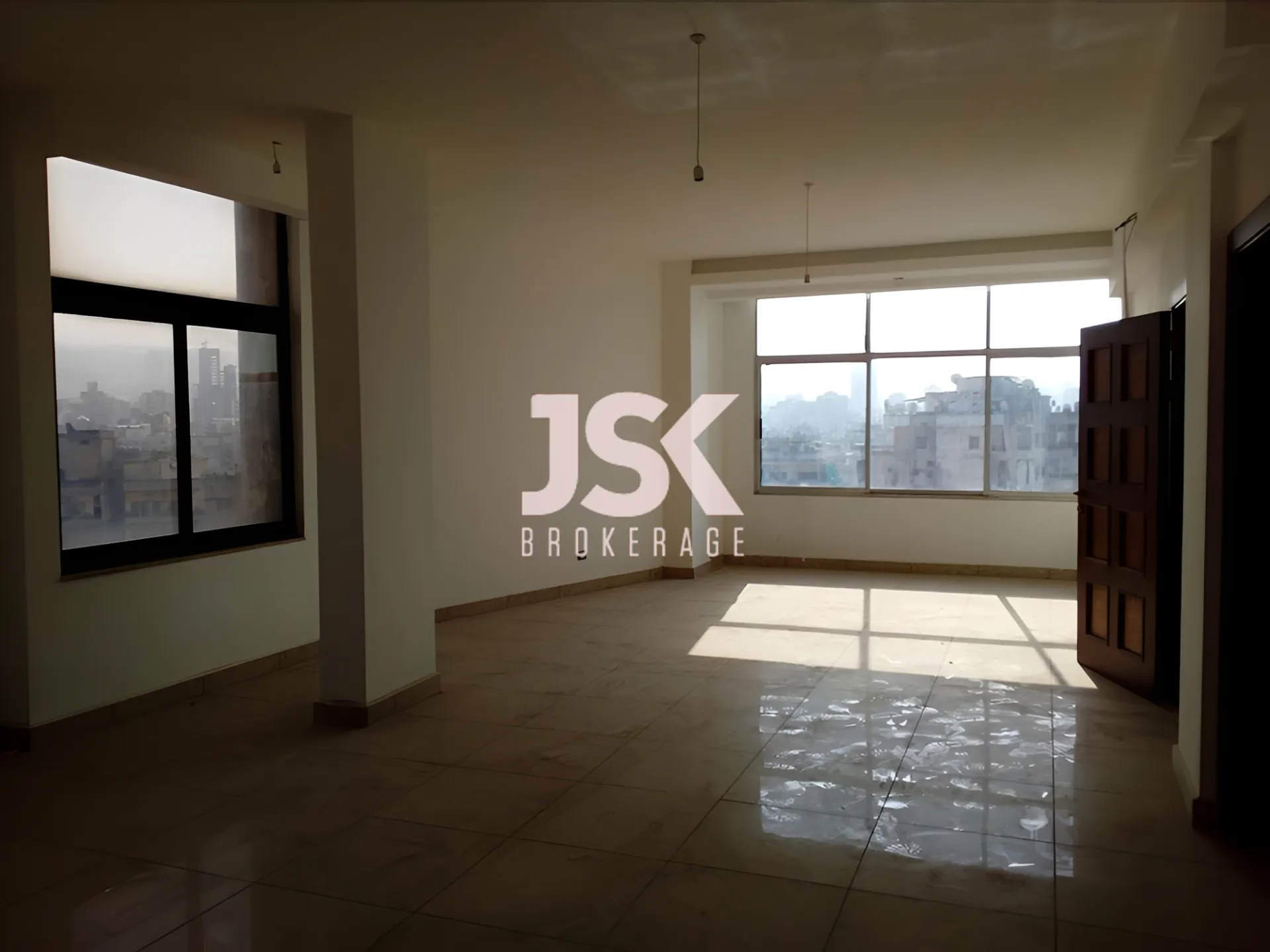 Office for Sale in Daoura