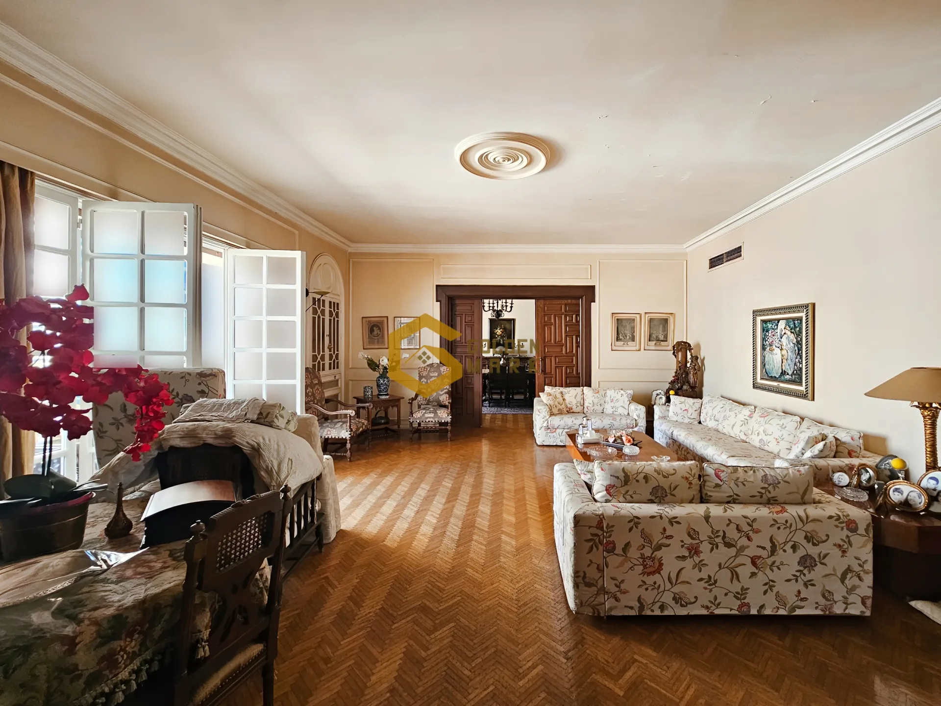 Apartment for Sale in Achrafieh, Beirut - 4 bed, 3 bath
