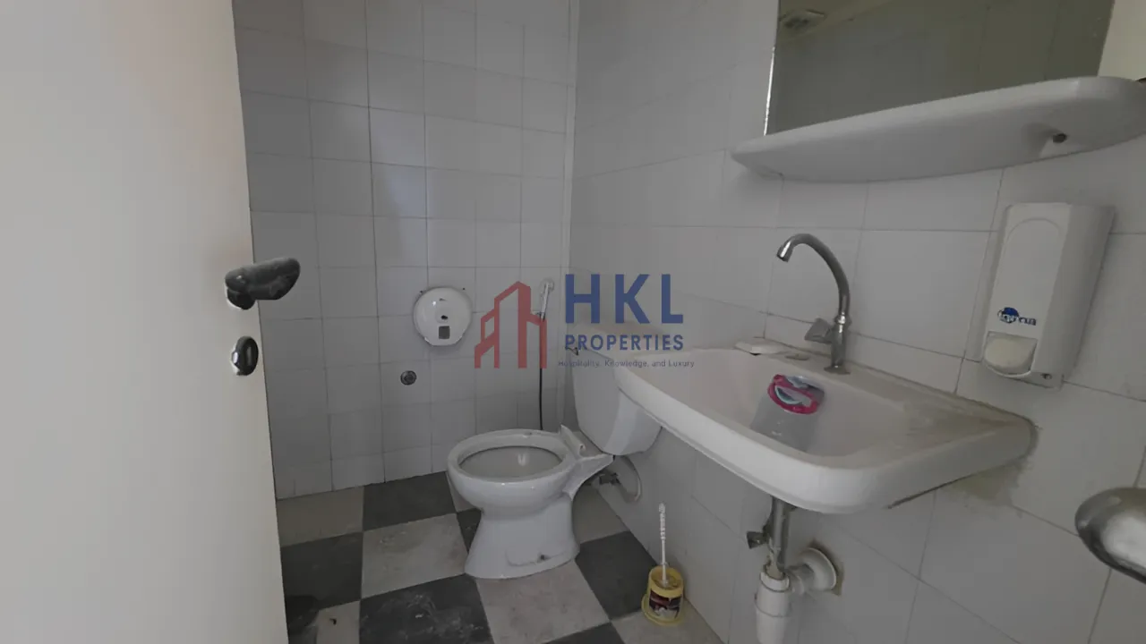Office for sale in Sin El Fil
