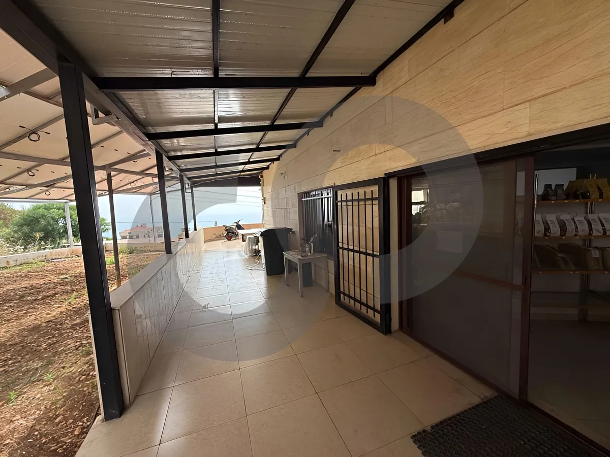 Shop for Sale in Basbina