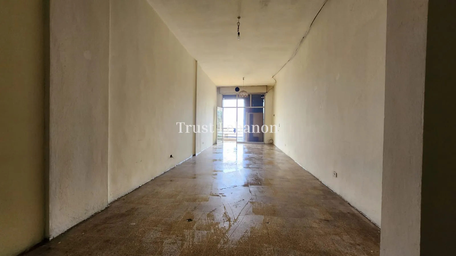 Shop for sale in Mazraat Yachoua, Lebanon