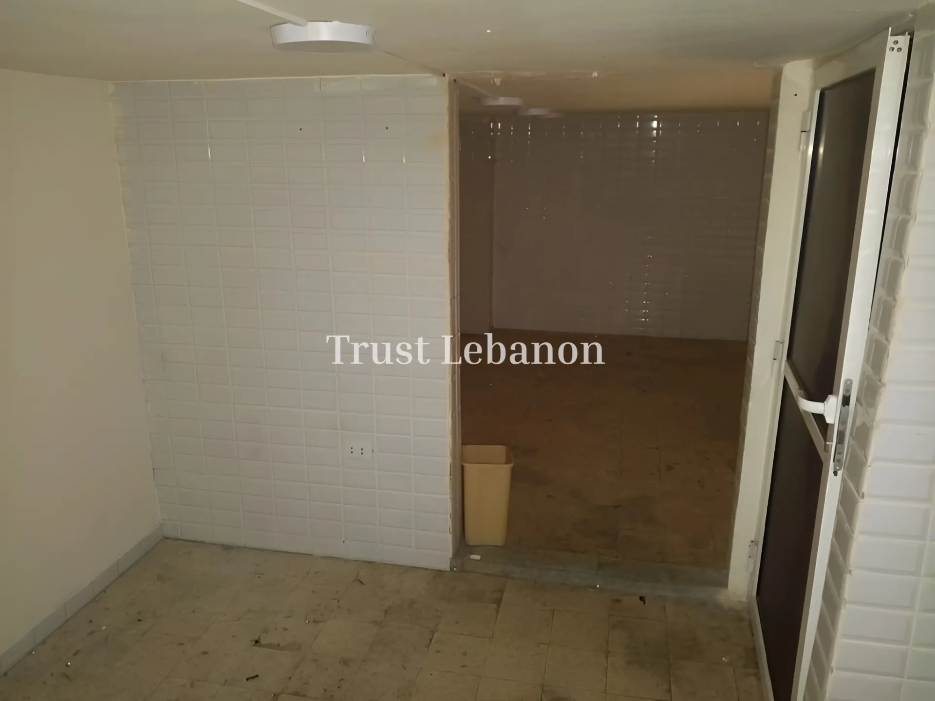 Shop for rent in Msaytbeh, Beirut, Lebanon