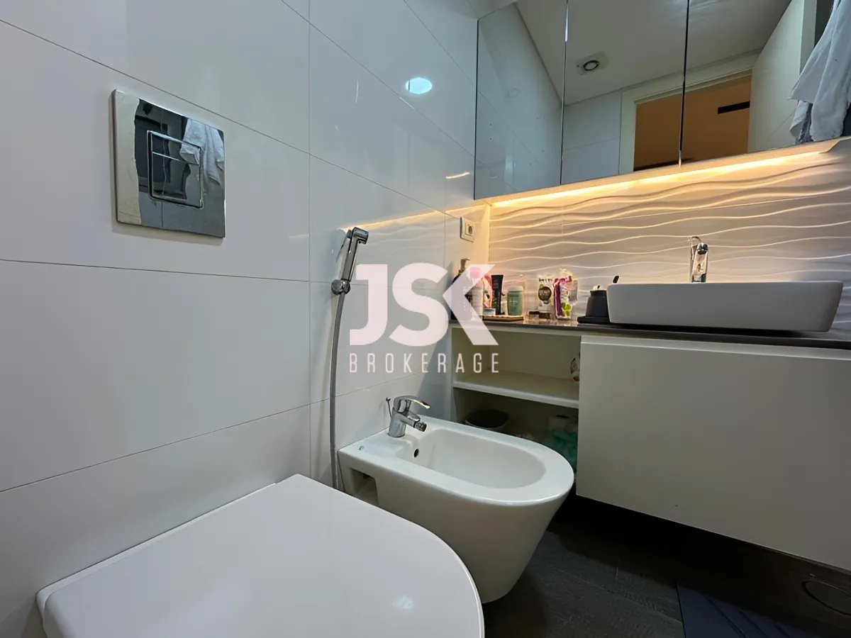 Apartment for Sale in Ain Al Mraiseh, Beirut, Lebanon
