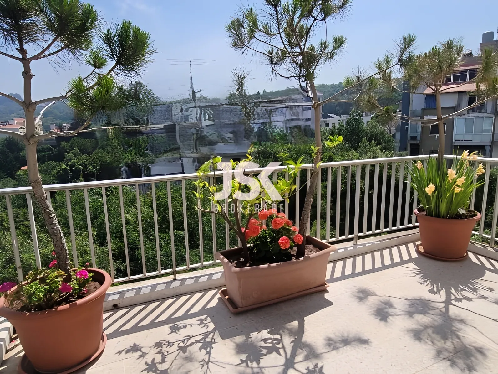 Apartment for Sale in Ajaltoun
