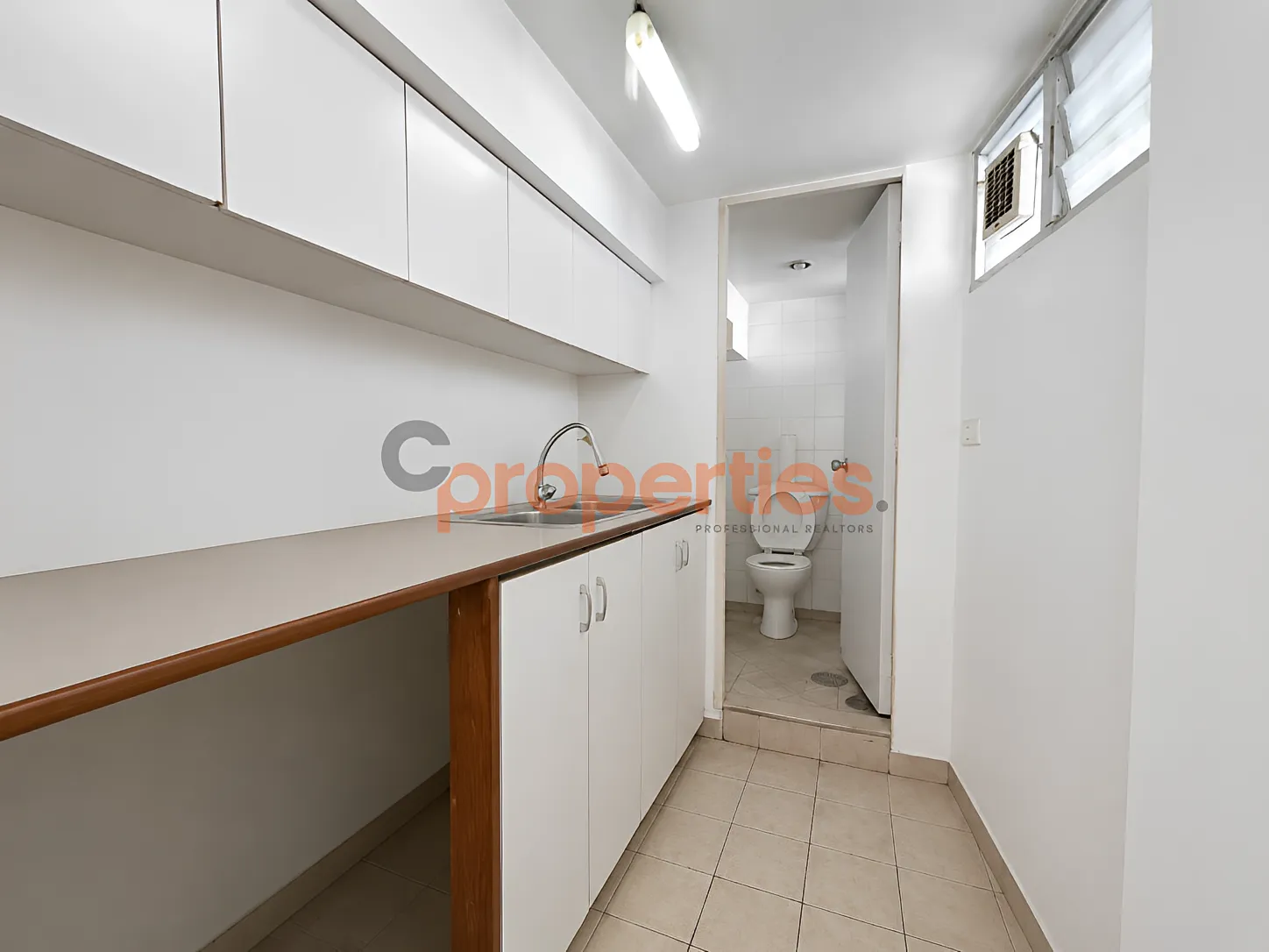 Shop for rent in Hamra, Beirut, Lebanon