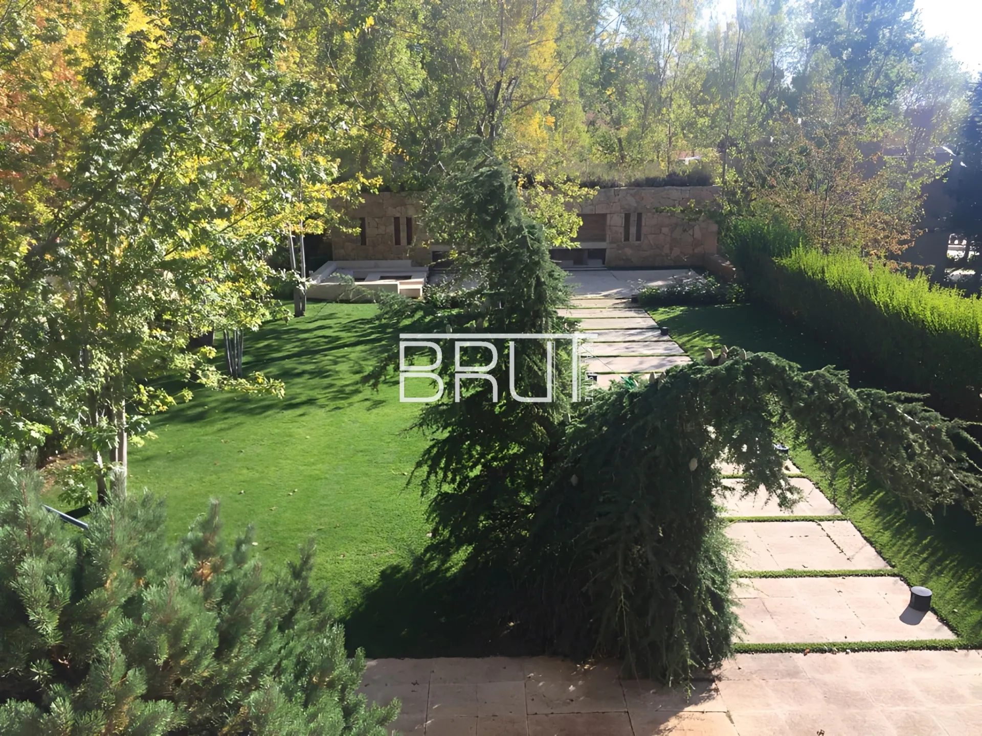Villa for Sale in Faqra
