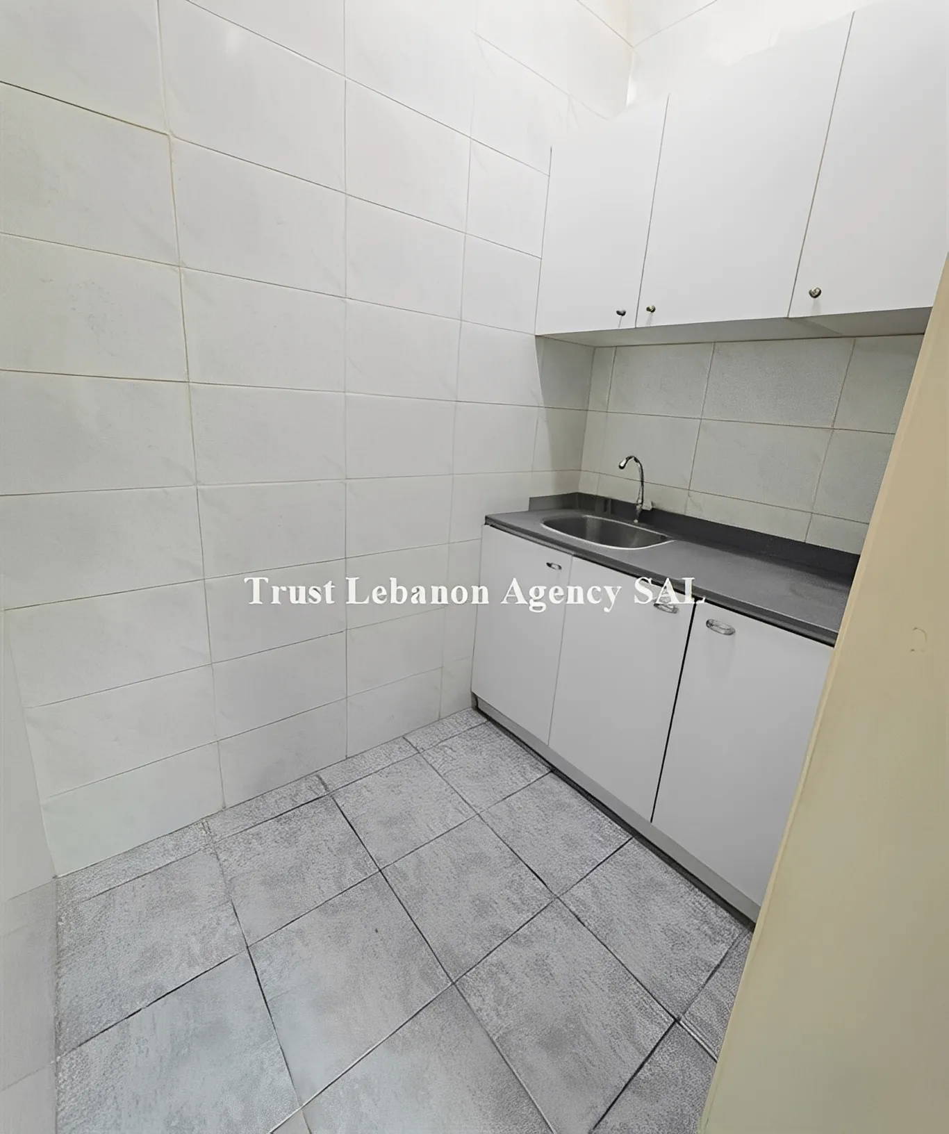 Office For Rent in Metn, Horsh Tabet