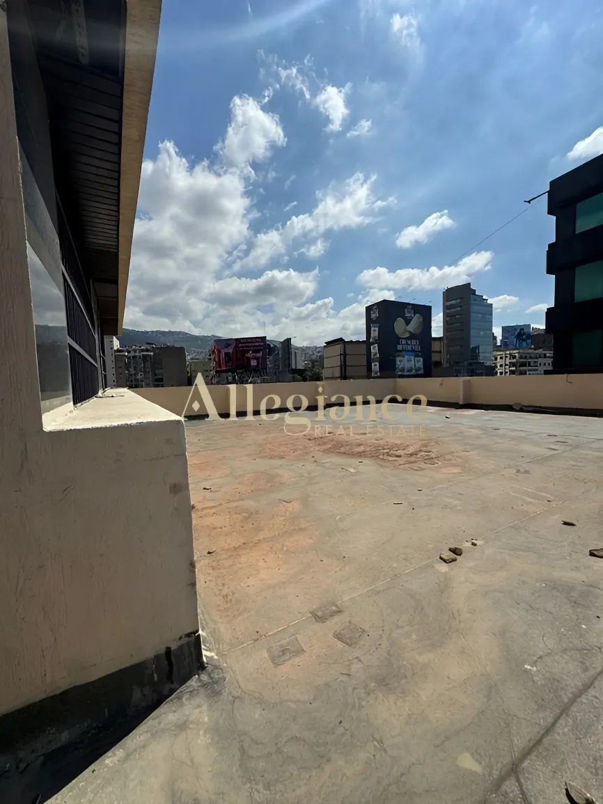 Office for rent in Zalqa