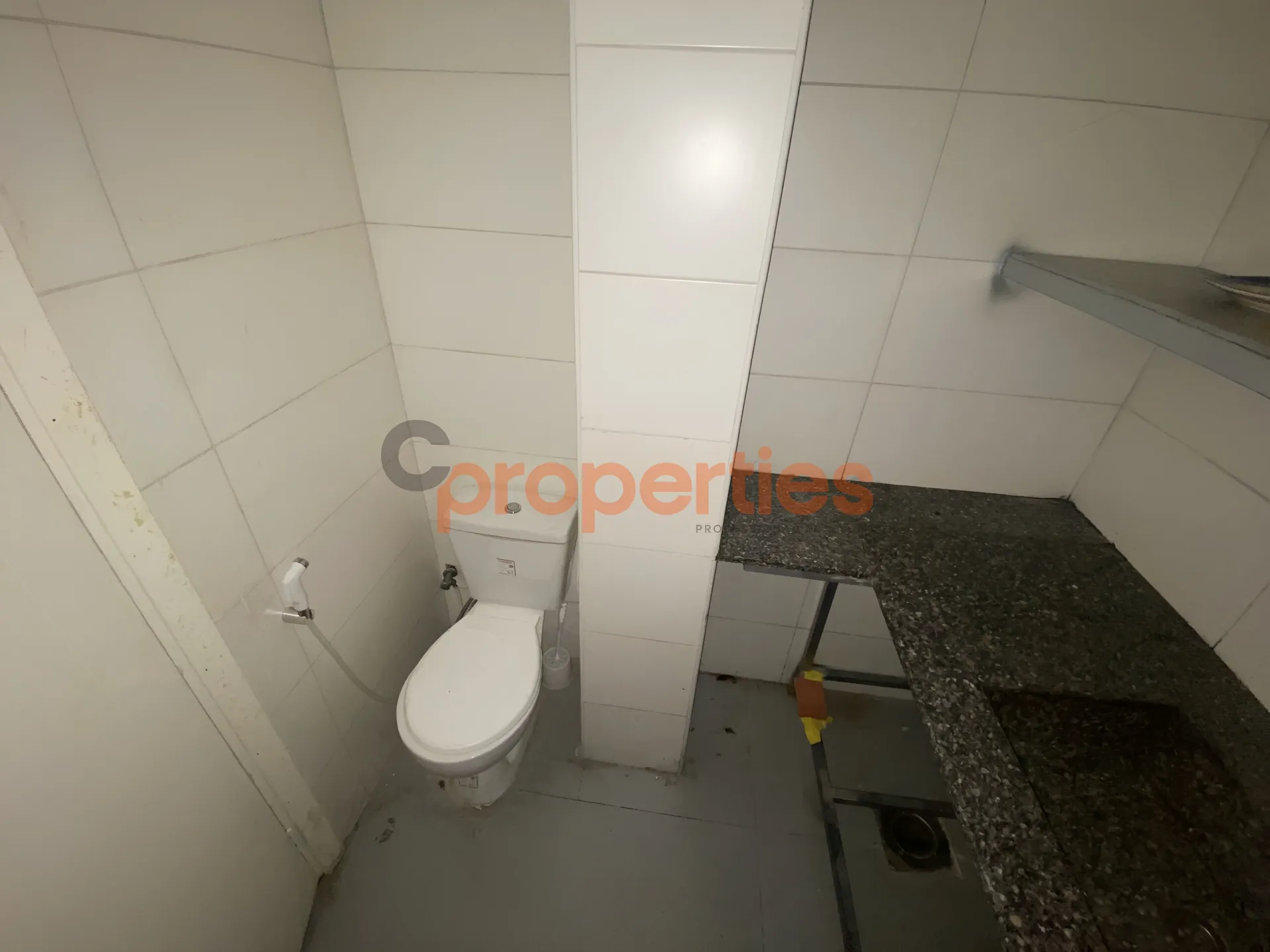 Shop for Rent in Daoura