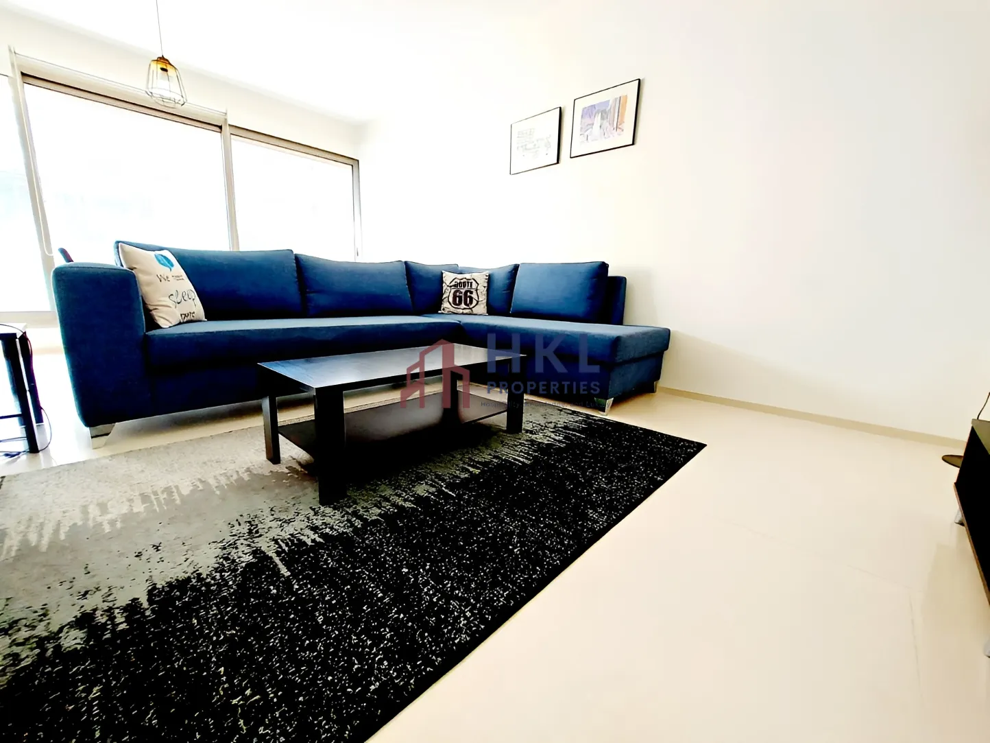 Apartment for rent in Ain Al Mraiseh, Beirut, Lebanon - 3 bed, 3 bath