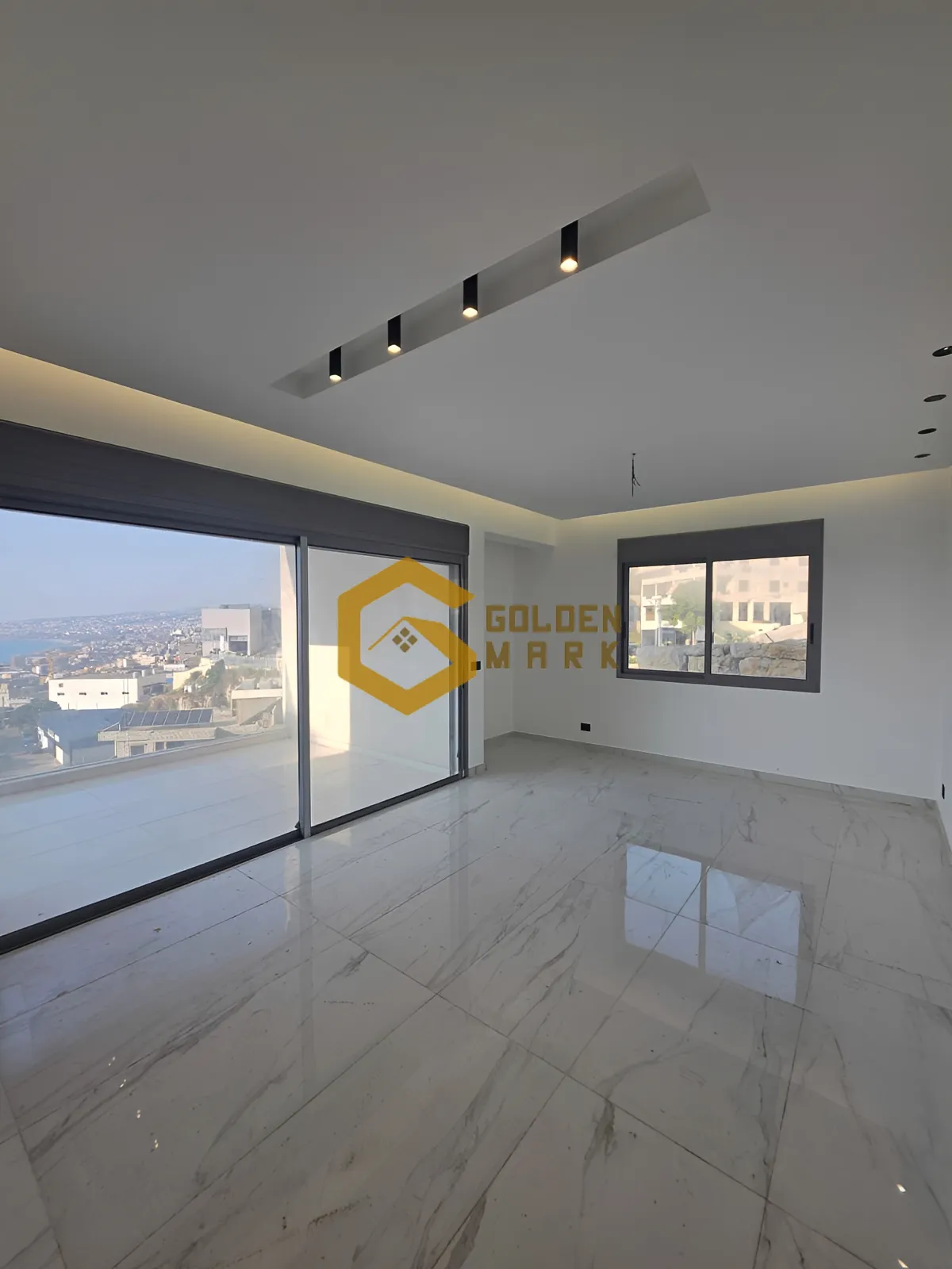 Apartment for Sale in Halat