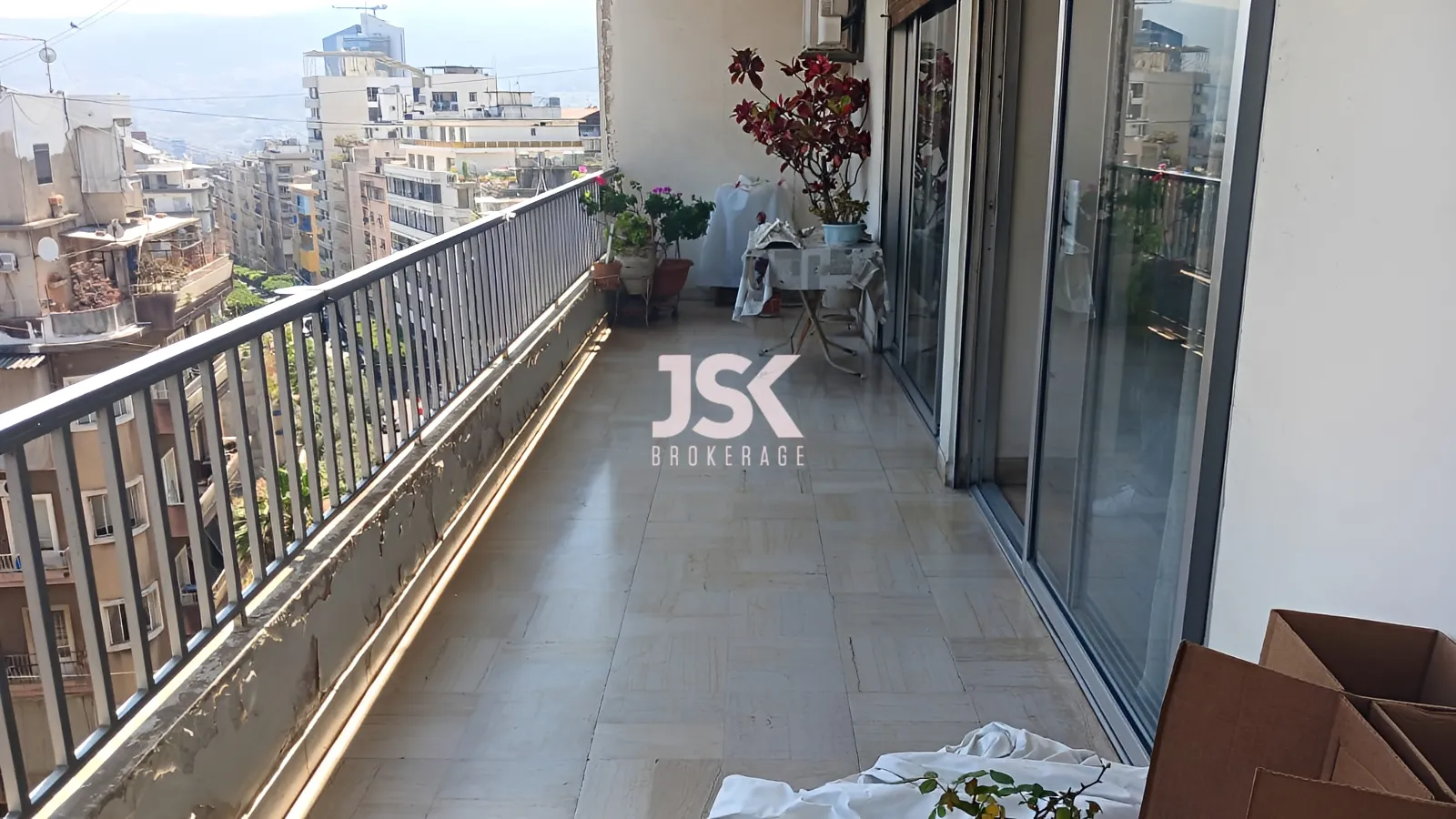Apartment for Sale in Achrafieh - 3 bed, 3 bath