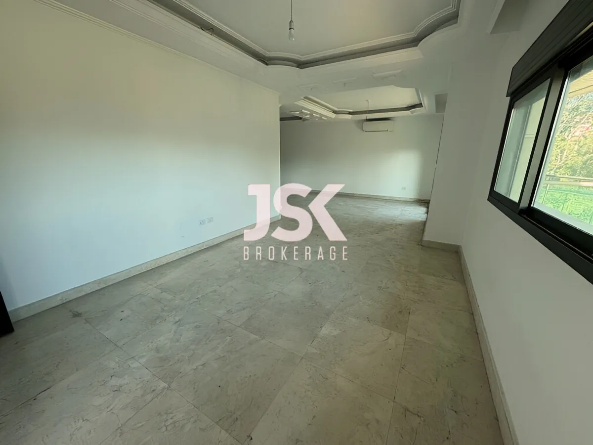 Apartment for Sale in Kaskas, Beirut - 3 bed, 3 bath