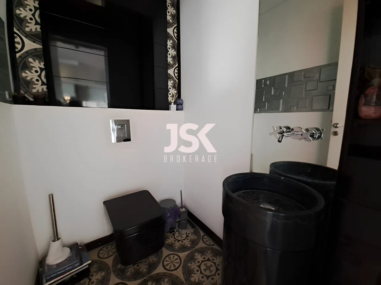 Apartment for Sale in Ain Najm