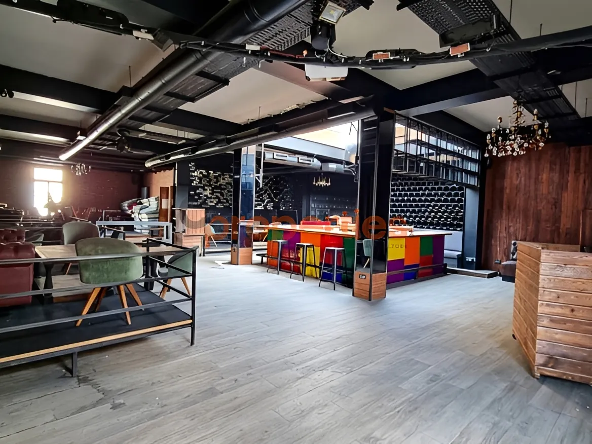 Restaurant for rent in Achrafieh