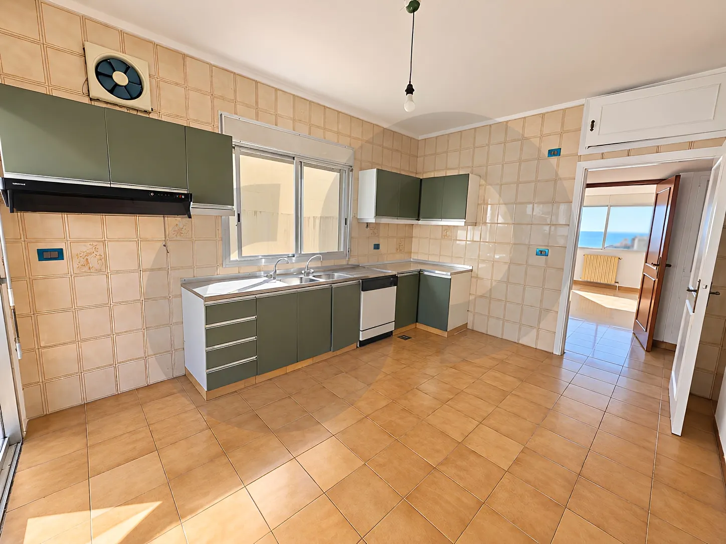 Apartment for Sale in Haret Sakher
