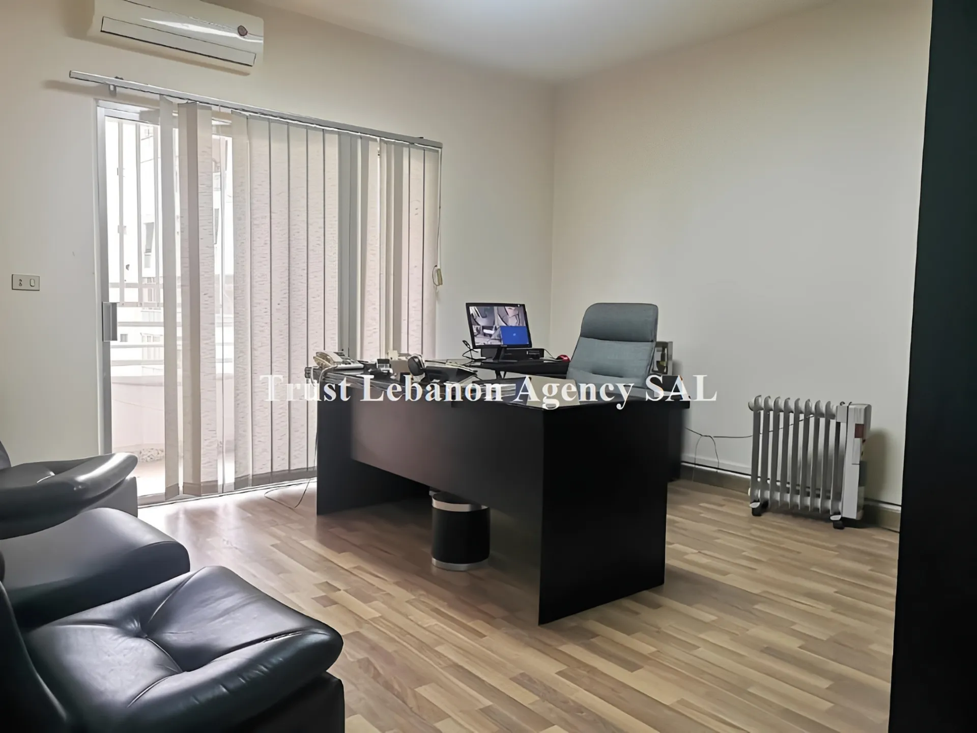 Office for rent in Metn, Antelias