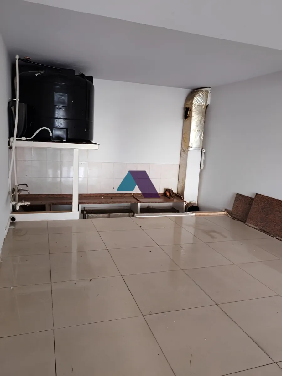 Shop for sale in Jisr El Bacha