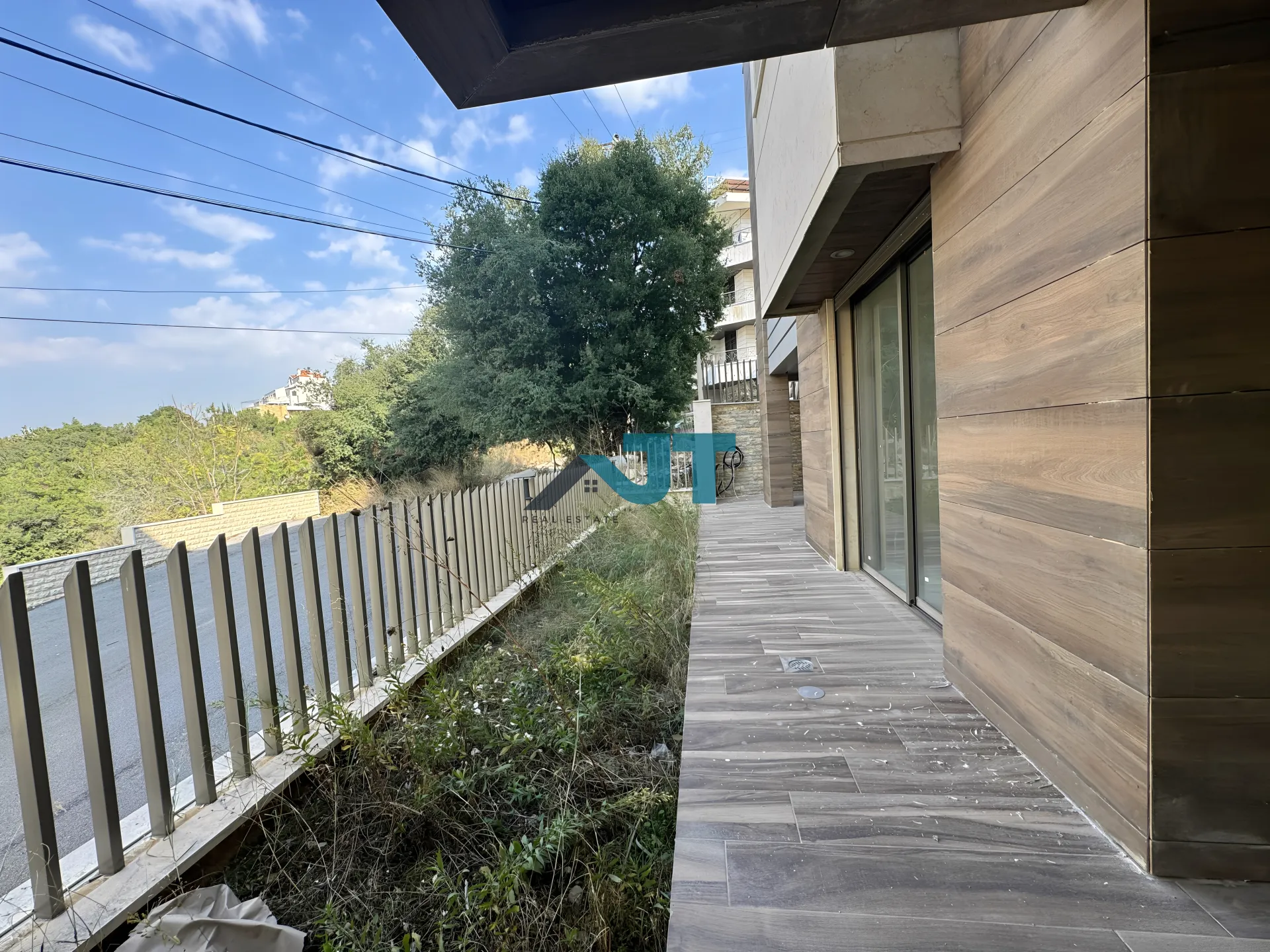Apartment for Sale in Ain Aar