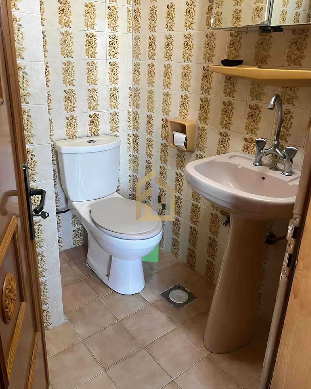 Apartment for Sale in Ballouneh, Lebanon