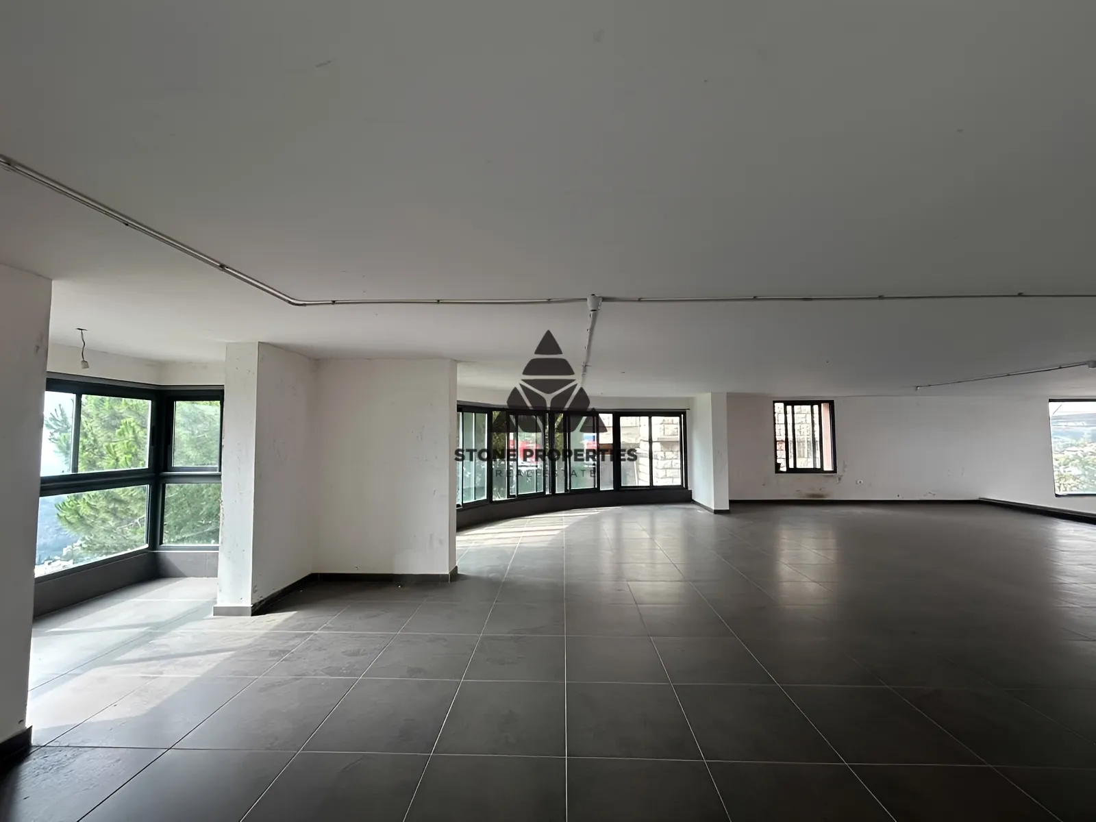 Shop for rent in Broummana, lebanon