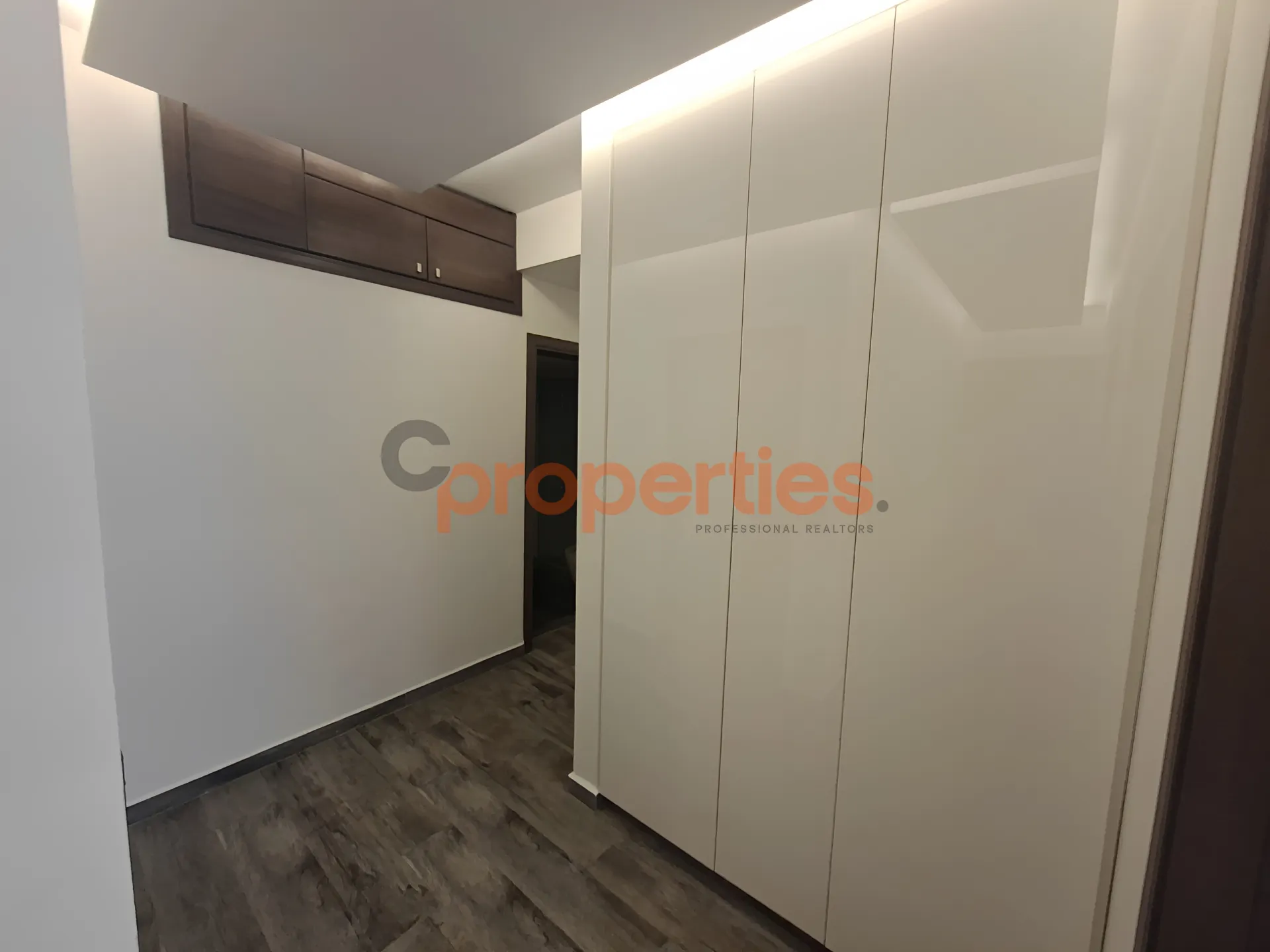 Apartment for Sale in Halat