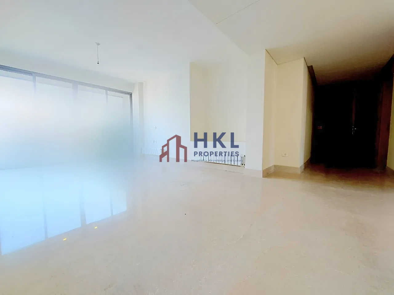 Apartment for sale in Manara, Beirut, Lebanon - 3 bed, 3 bath