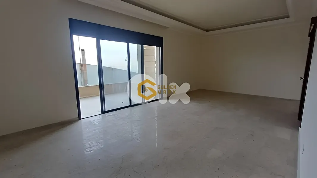 Apartment for Sale in Adma w Dafnah - 3 bed, 4 bath